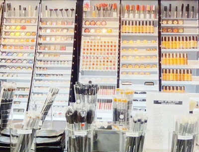 50至100萬元美容創(chuàng)業(yè)加盟品牌 找50至100萬元美容好項目上中國加盟網(wǎng)